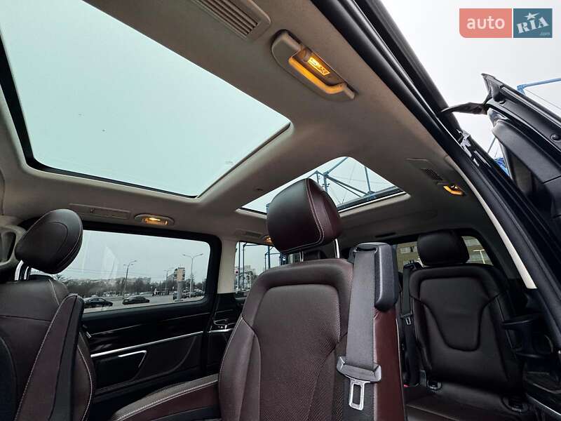 Минивэн Mercedes-Benz V-Class 2017 в Харькове