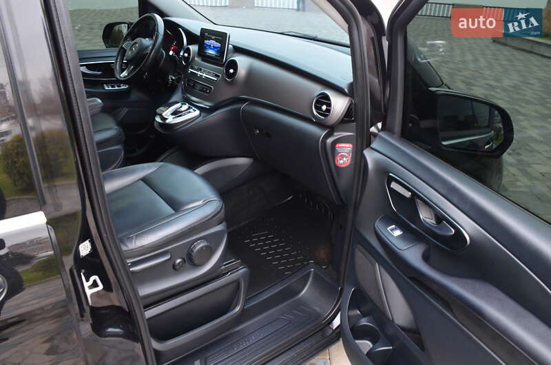 Мінівен Mercedes-Benz V-Class 2015 в Дніпрі
