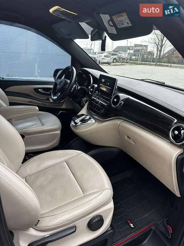 Минивэн Mercedes-Benz V-Class 2016 в Ивано-Франковске фото 28 Минивэн Mercedes-Benz V-Class 2016 в Ивано-Франковске