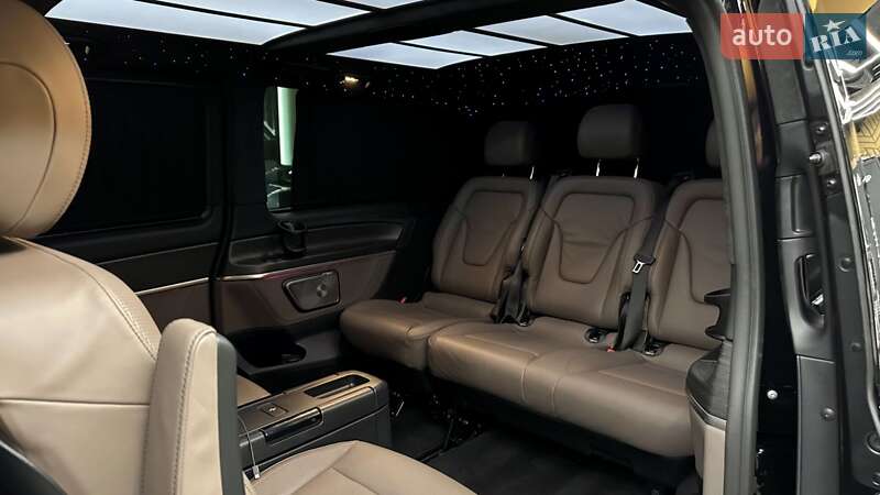 Мінівен Mercedes-Benz V-Class 2025 в Ужгороді