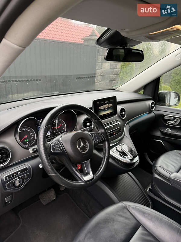 Mercedes-Benz V-Class 2016