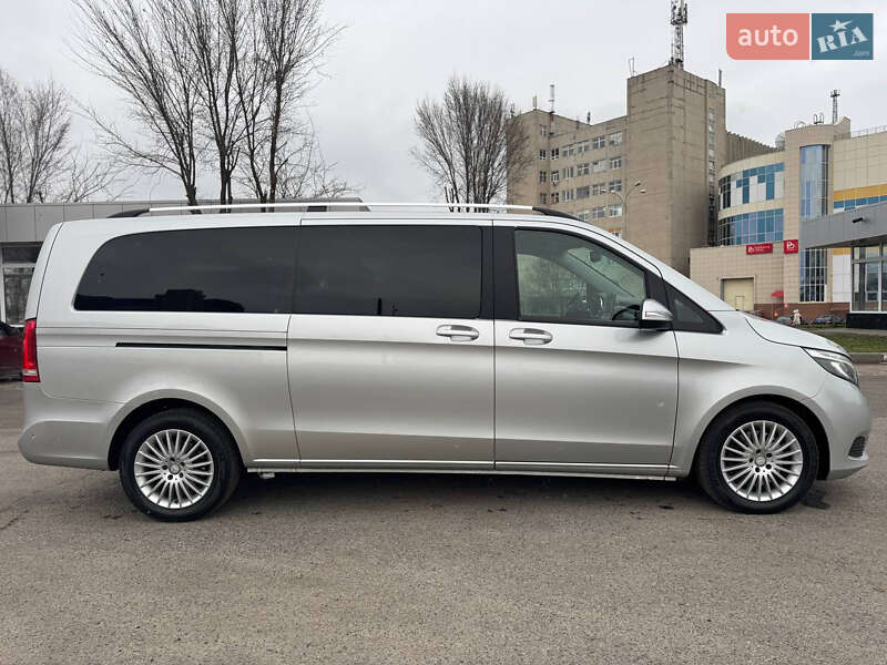 Мінівен Mercedes-Benz V-Class 2016 в Харкові