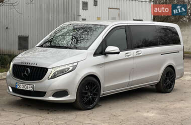 Минивэн Mercedes-Benz V-Class 2016 в Ровно