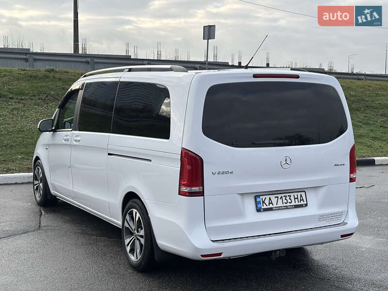 Мінівен Mercedes-Benz V-Class 2017 в Києві