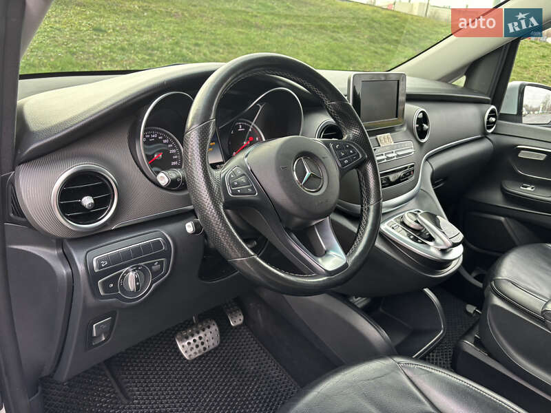 Мінівен Mercedes-Benz V-Class 2017 в Києві