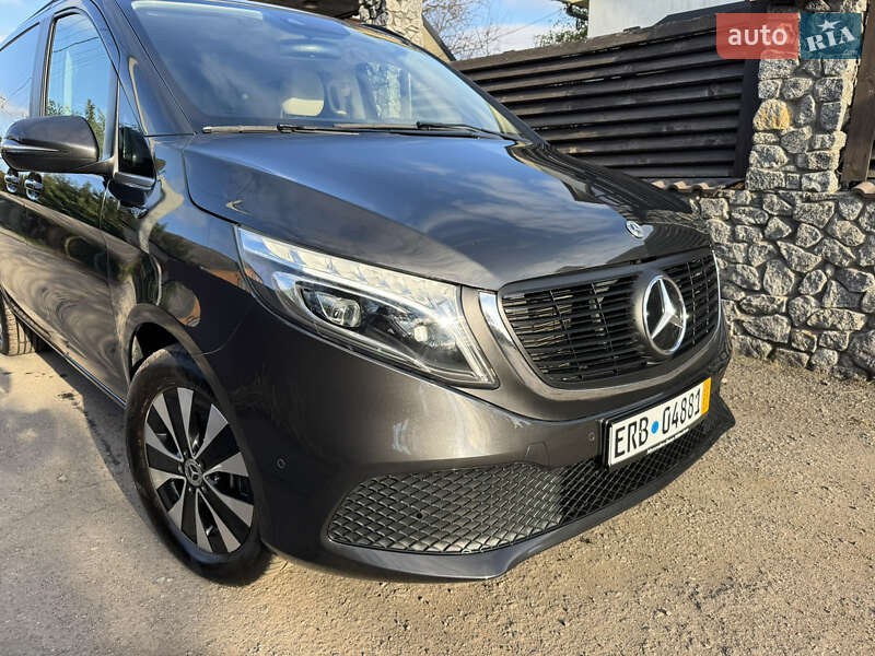 Mercedes-Benz V-Class 2021