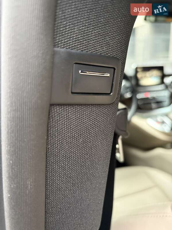 Минивэн Mercedes-Benz V-Class 2018 в Киеве фото 5 Минивэн Mercedes-Benz V-Class 2018 в Киеве