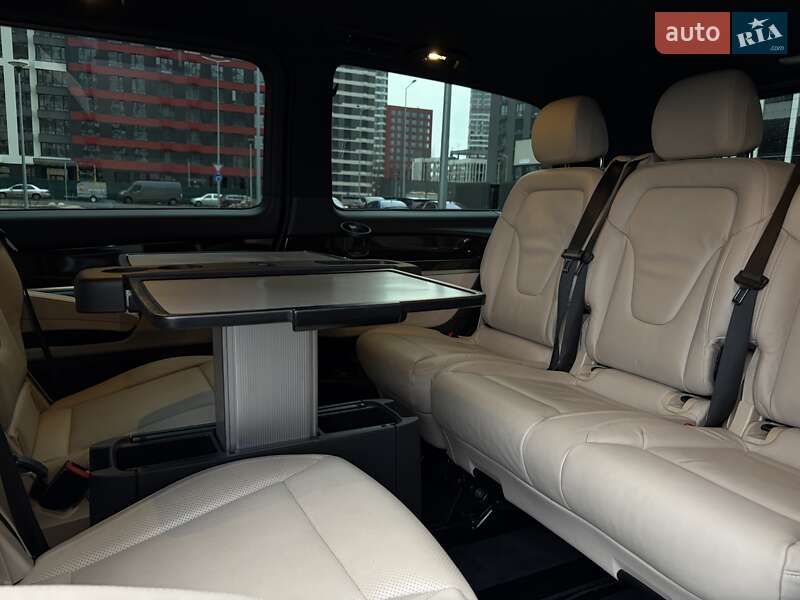 Минивэн Mercedes-Benz V-Class 2018 в Киеве фото 92 Минивэн Mercedes-Benz V-Class 2018 в Киеве