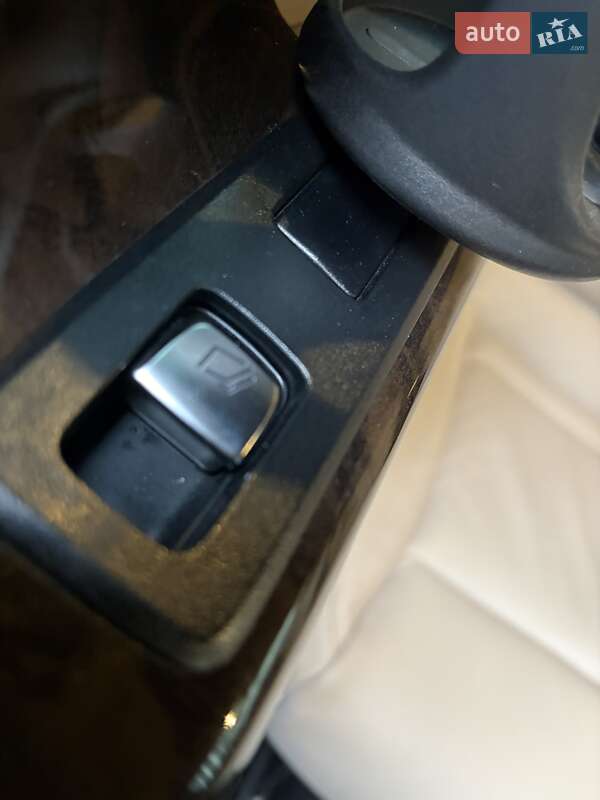 Минивэн Mercedes-Benz V-Class 2018 в Киеве фото 125 Минивэн Mercedes-Benz V-Class 2018 в Киеве