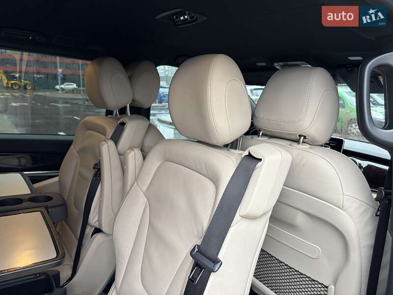 Минивэн Mercedes-Benz V-Class 2018 в Киеве фото 135 Минивэн Mercedes-Benz V-Class 2018 в Киеве