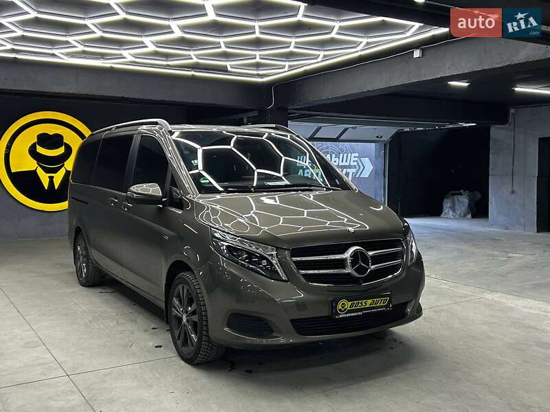 Mercedes-Benz V-Class 2016 Mercedes-Benz V-Class 2016