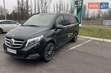 Минивэн Mercedes-Benz V-Class 2017 в Киеве