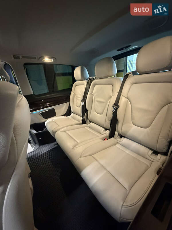 Мінівен Mercedes-Benz V-Class 2016 в Вінниці фото 35 Мінівен Mercedes-Benz V-Class 2016 в Вінниці