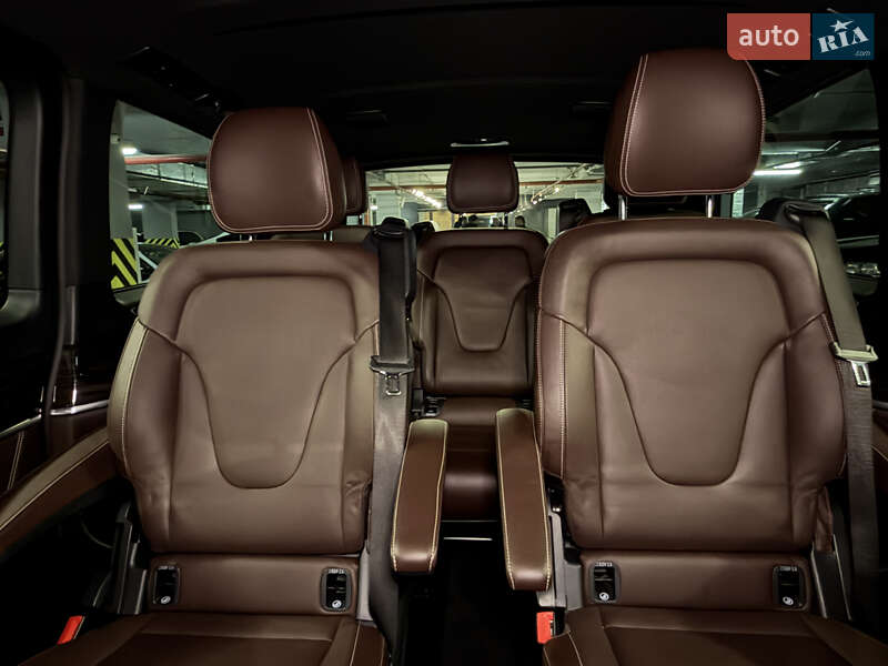 Мінівен Mercedes-Benz V-Class 2017 в Одесі
