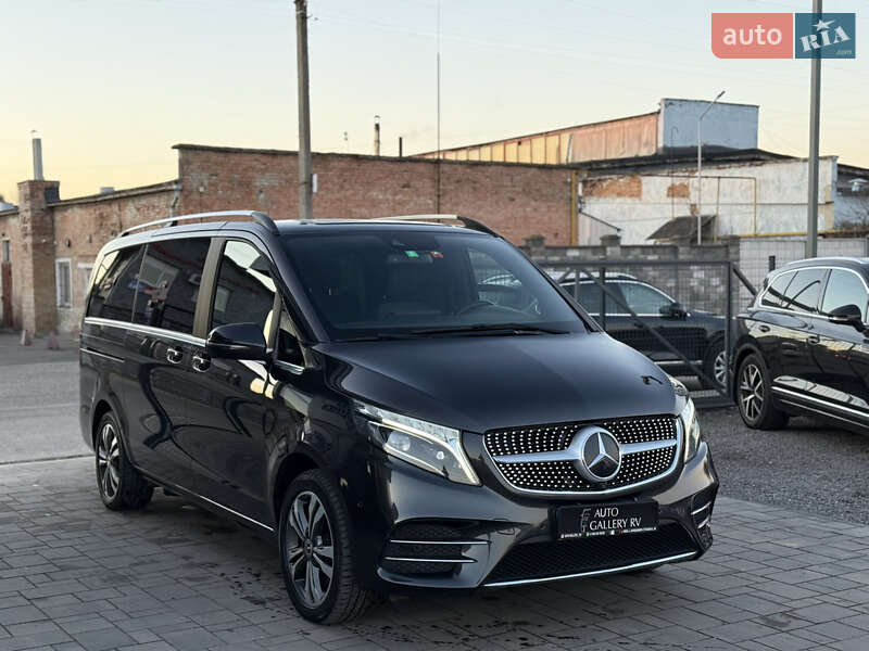 Мінівен Mercedes-Benz V-Class 2021 в Рівному