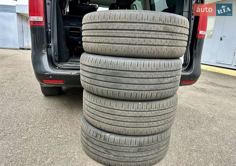 Мінівен Mercedes-Benz V-Class 2018 в Києві