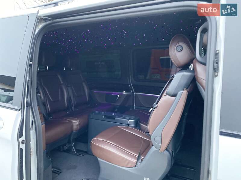 Минивэн Mercedes-Benz V-Class 2014 в Мукачево