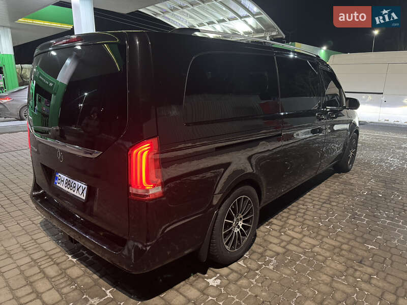 Минивэн Mercedes-Benz V-Class 2016 в Киеве