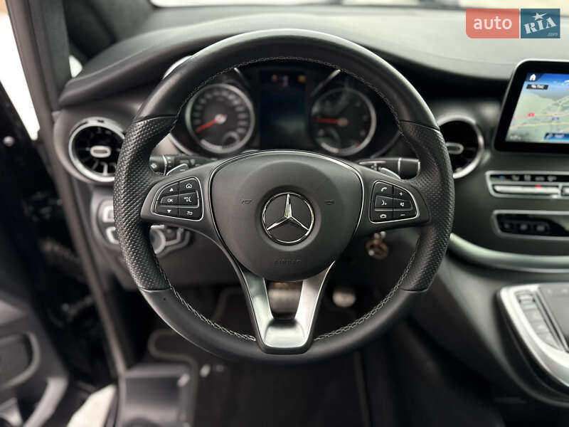 Минивэн Mercedes-Benz V-Class 2022 в Львове