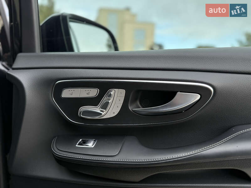 Минивэн Mercedes-Benz V-Class 2022 в Львове