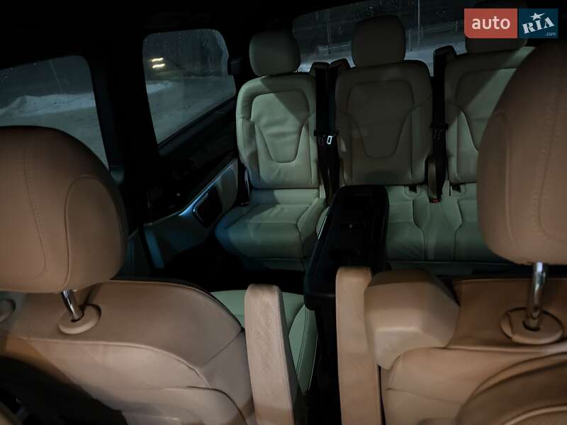 Минивэн Mercedes-Benz V-Class 2018 в Киеве