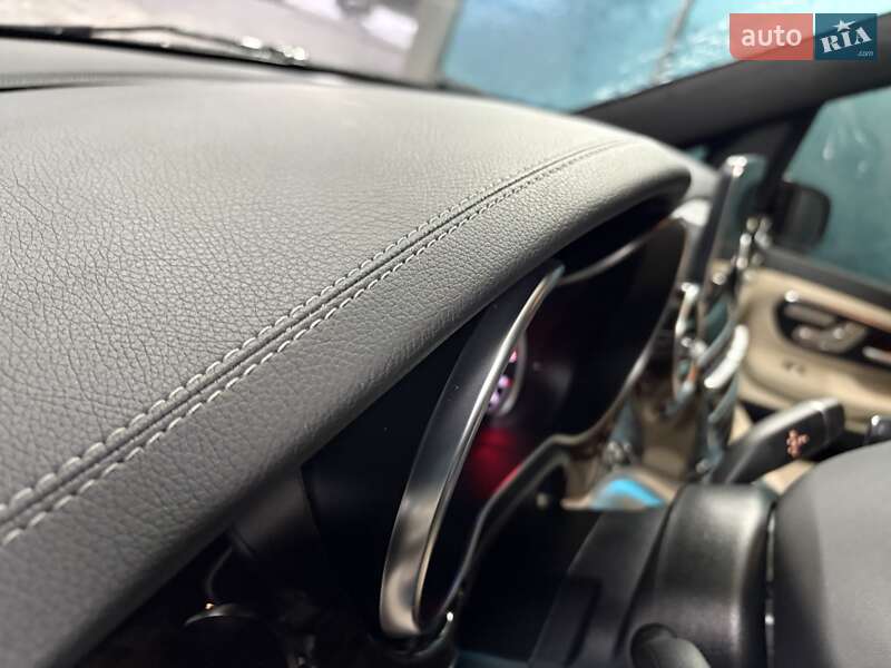 Минивэн Mercedes-Benz V-Class 2018 в Киеве