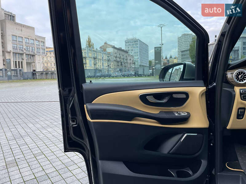 Мінівен Mercedes-Benz V-Class 2021 в Києві фото 7 Мінівен Mercedes-Benz V-Class 2021 в Києві
