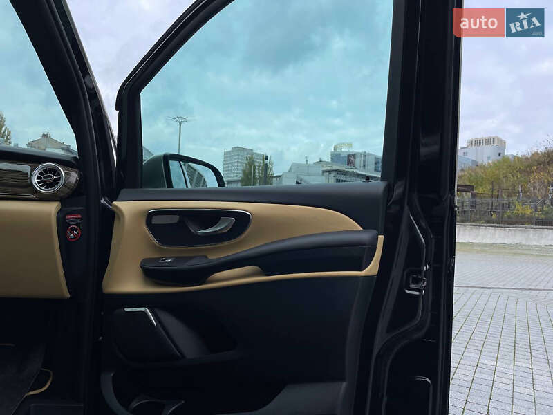 Мінівен Mercedes-Benz V-Class 2021 в Києві фото 22 Мінівен Mercedes-Benz V-Class 2021 в Києві