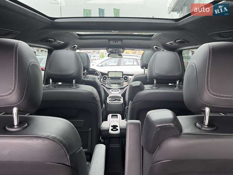 Минивэн Mercedes-Benz V-Class 2021 в Киеве