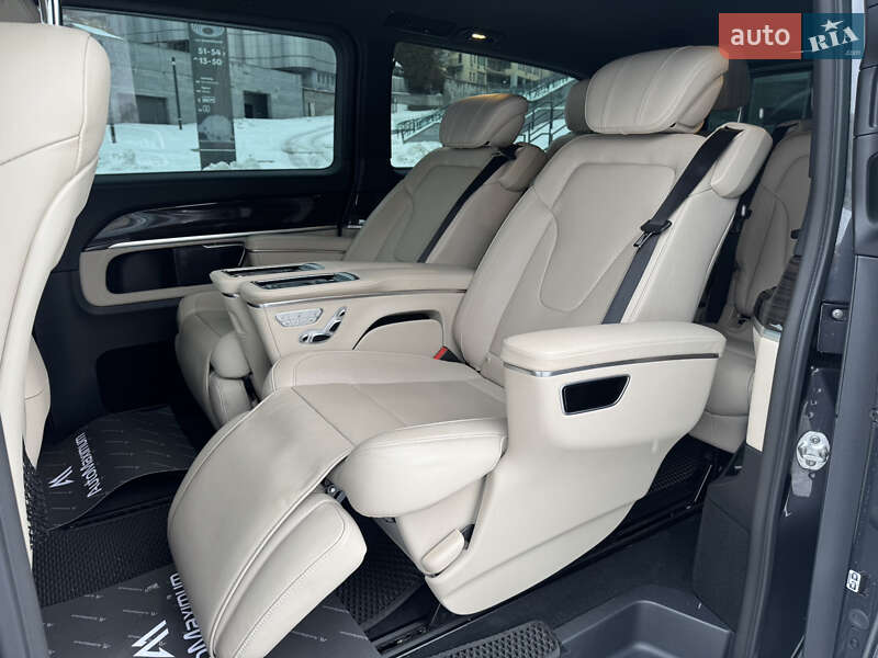 Мінівен Mercedes-Benz V-Class 2022 в Києві
