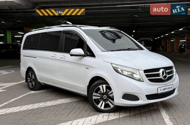 Мінівен Mercedes-Benz V-Class 2016 в Києві