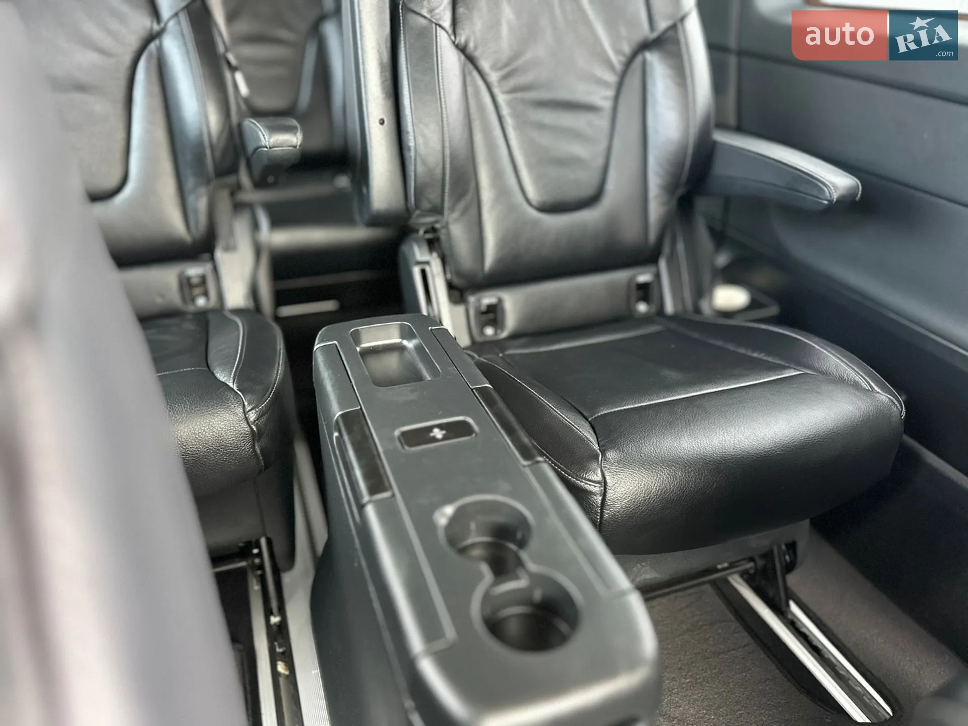 2020 Mercedes-Benz V-klasse - мініатюра 34