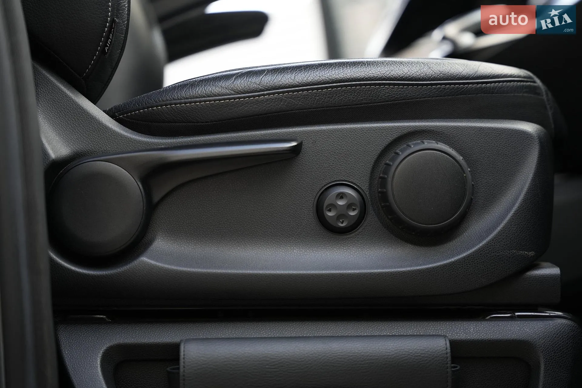 2014 Mercedes-Benz V-klasse - мініатюра 30