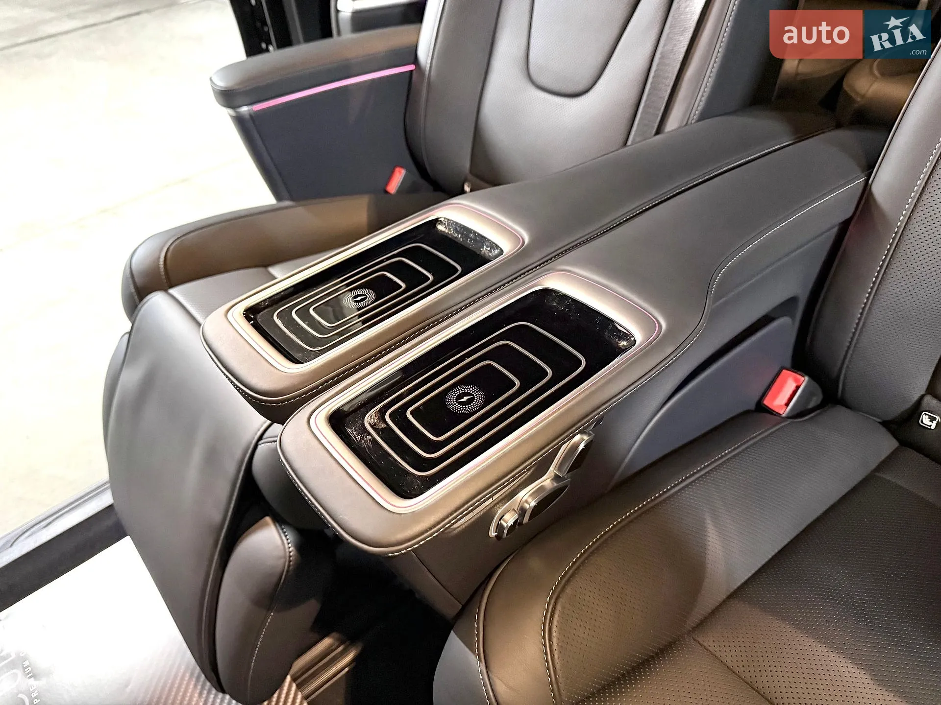 2025 Mercedes-Benz V-klasse - мініатюра 37