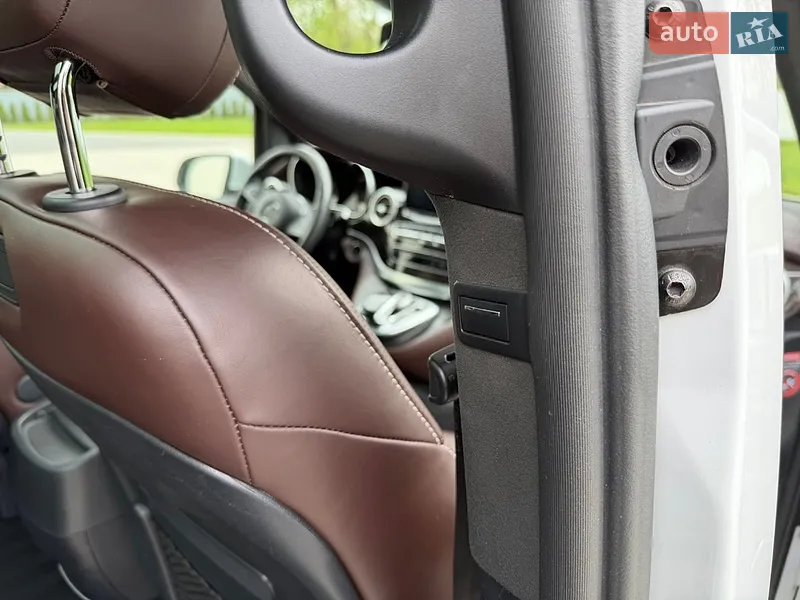 Mercedes-Benz V-Class 2017 VIN WDF44781313346277 фото оголошення 32 з 74