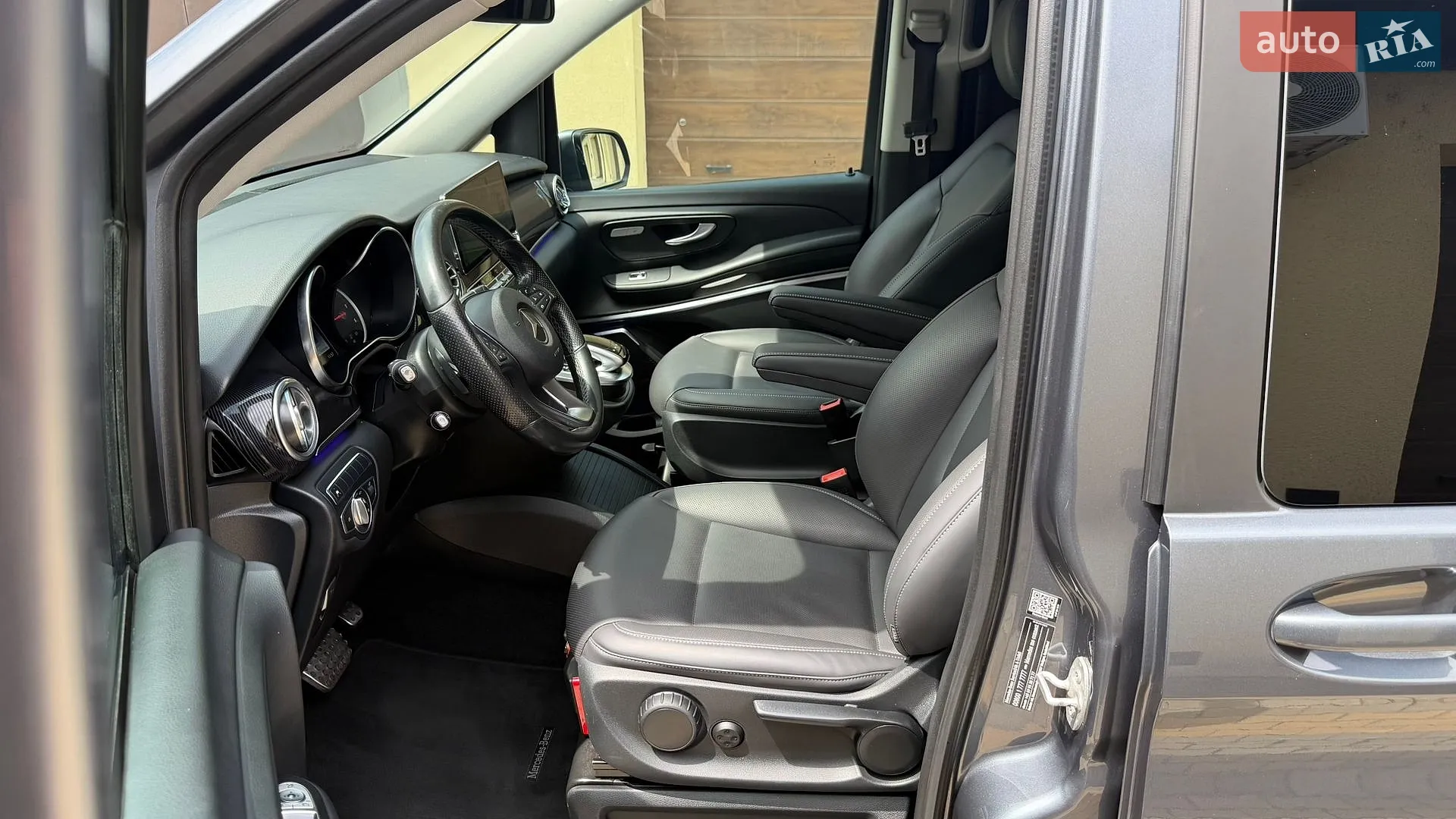 2018 Volkswagen Touareg - мініатюра 5