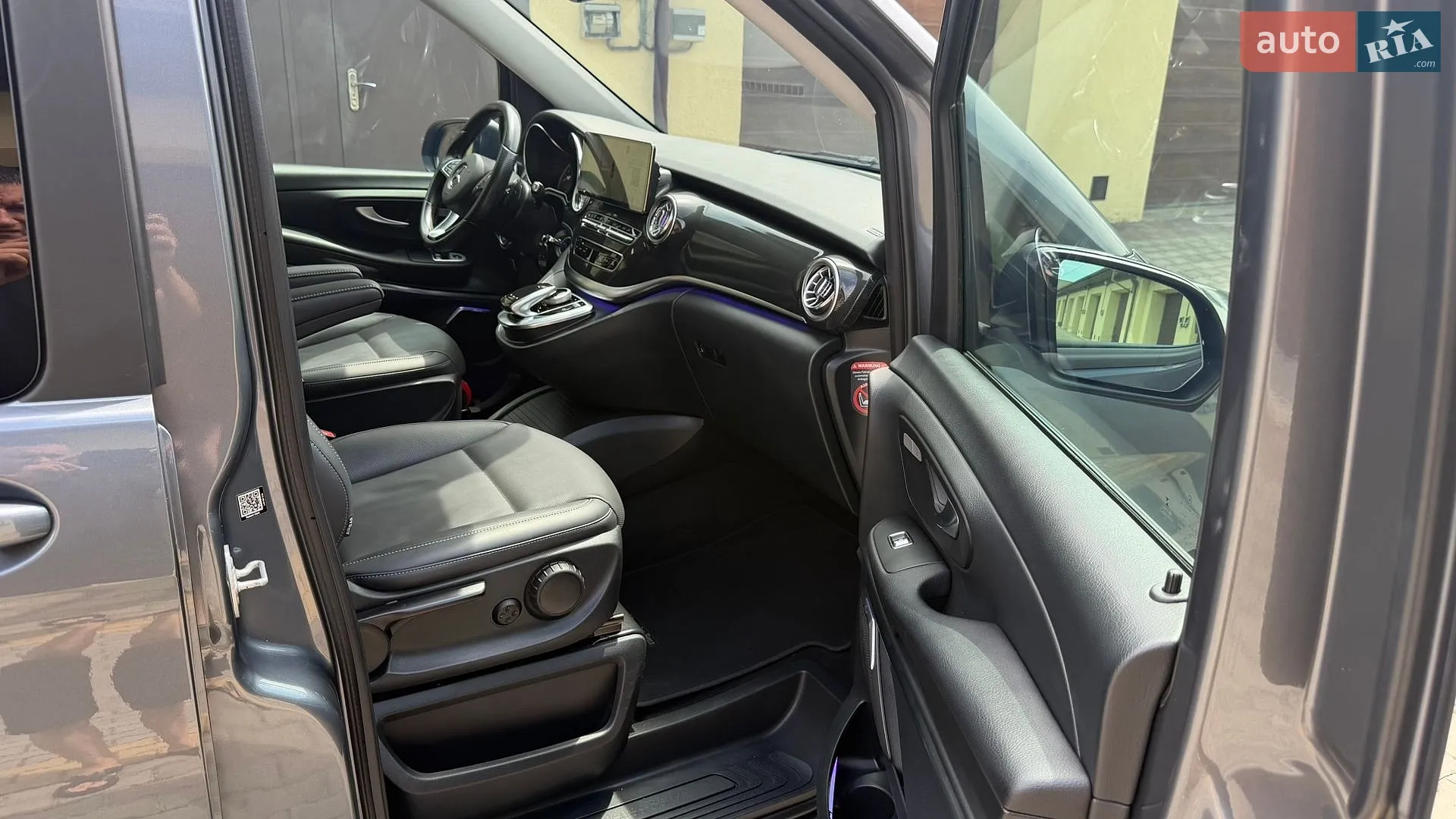 2018 Volkswagen Touareg - мініатюра 9