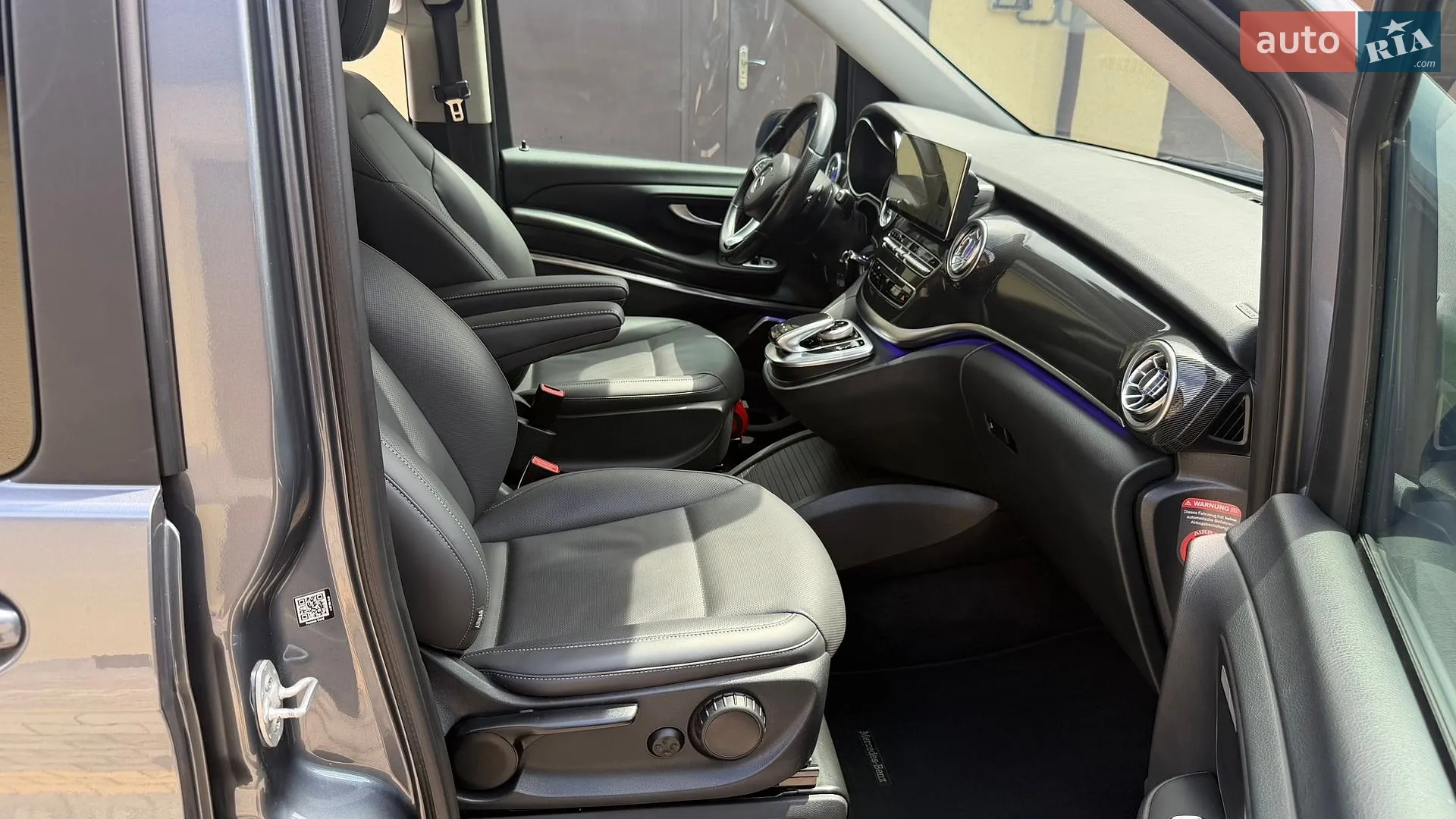 2018 Volkswagen Touareg - мініатюра 11