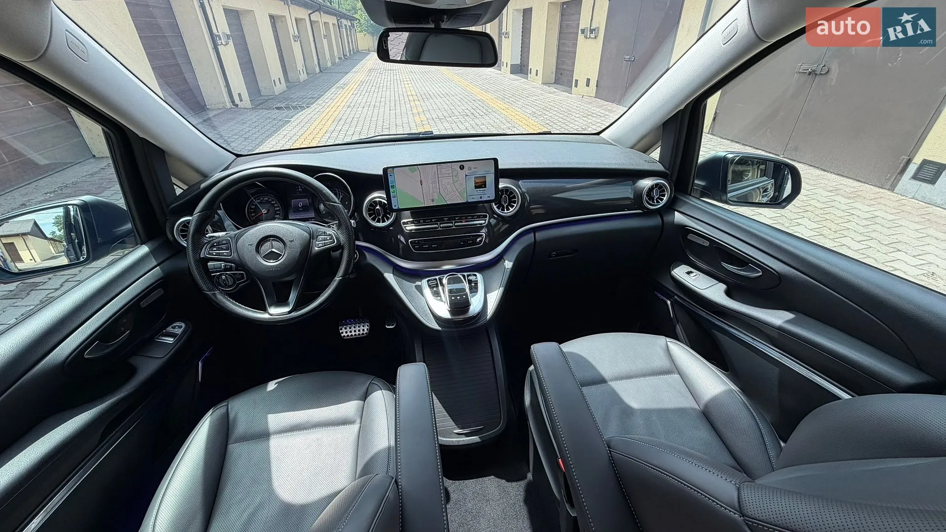 2018 Volkswagen Touareg - мініатюра 16