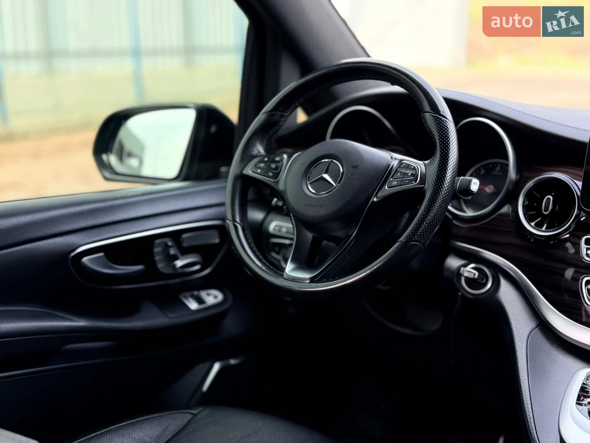 2020 Mercedes-Benz V-klasse - мініатюра 33