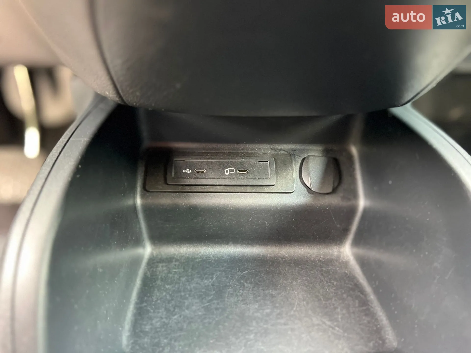 2018 Volkswagen Touareg - мініатюра 35