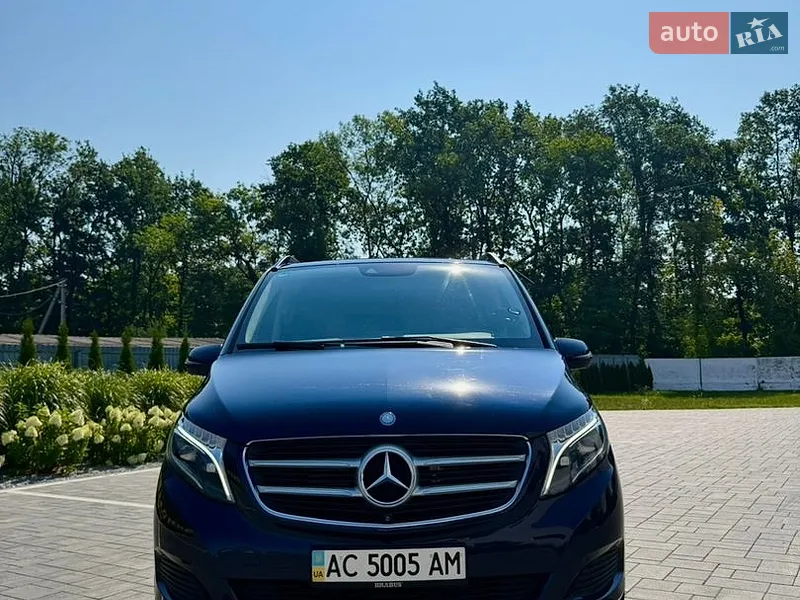 Mercedes-Benz V-Class 2016