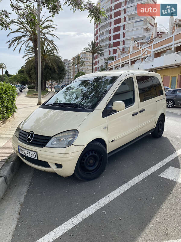Минивэн Mercedes-Benz Vaneo 2004 в Виноградове