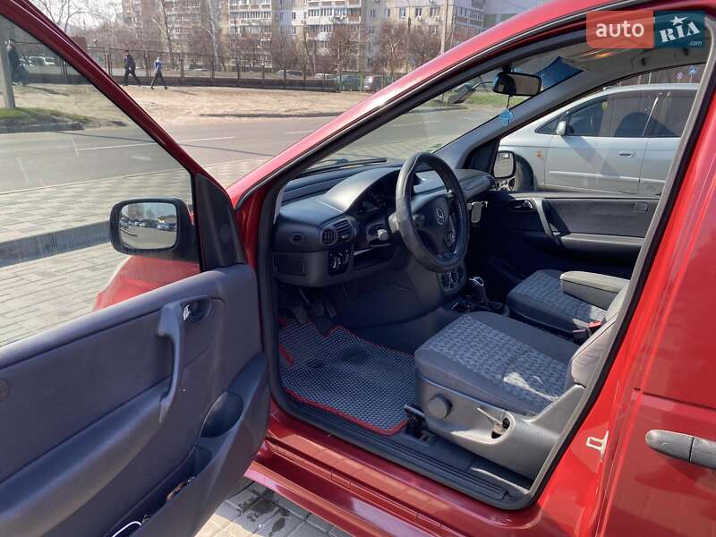 Мінівен Mercedes-Benz Vaneo 2002 в Черкасах