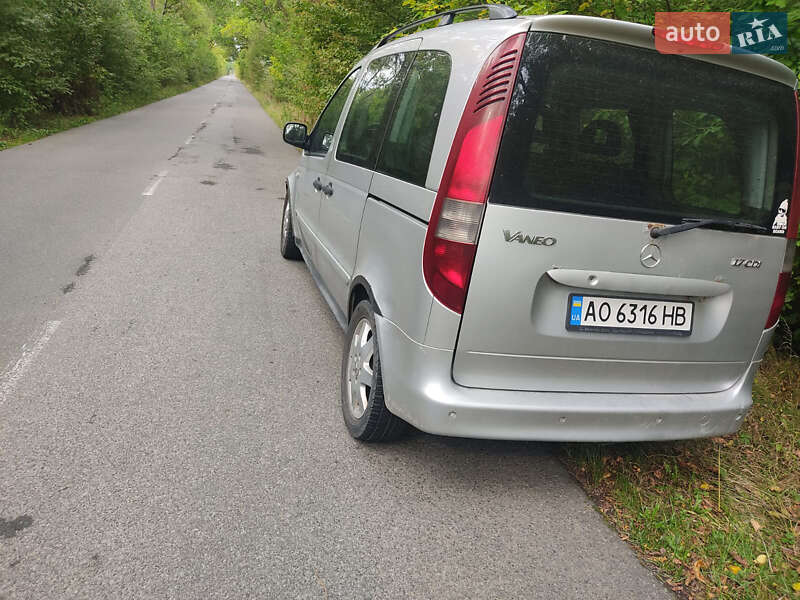 Минивэн Mercedes-Benz Vaneo 2003 в Виноградове