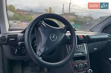 Минивэн Mercedes-Benz Vaneo 2002 в  фото 15 Минивэн Mercedes-Benz Vaneo 2002 в