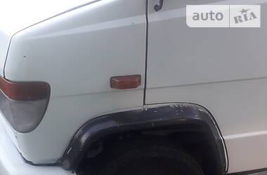 Пригородный автобус Mercedes-Benz Vario 1996 в 