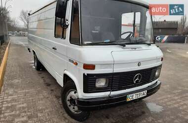Вантажний фургон Mercedes-Benz Vario 1982 в Чернівцях