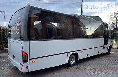 Туристический / Междугородний автобус Mercedes-Benz Vario 2000 в Киеве