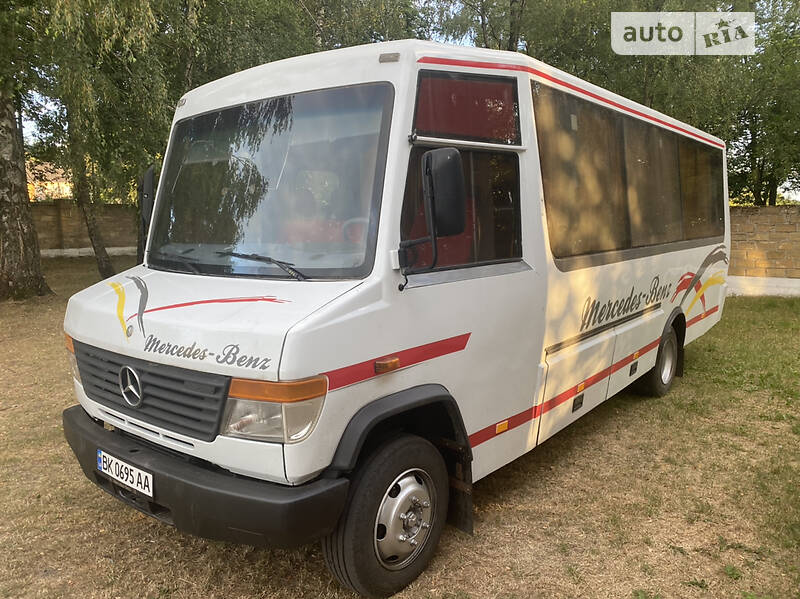 Туристический / Междугородний автобус Mercedes-Benz Vario 2001 в 